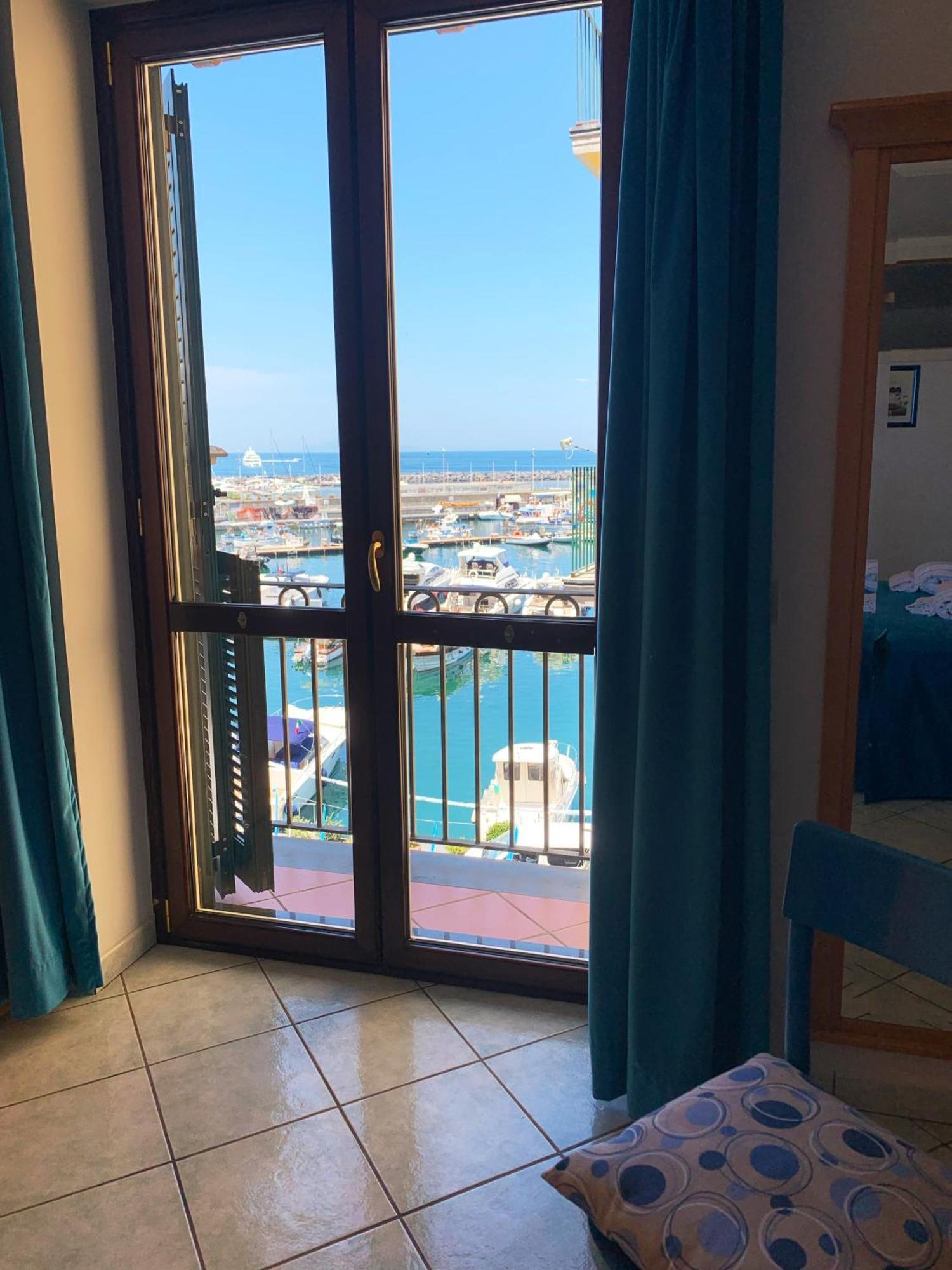 פיאנו די סורנטו B&B L'Approdo מראה חיצוני תמונה